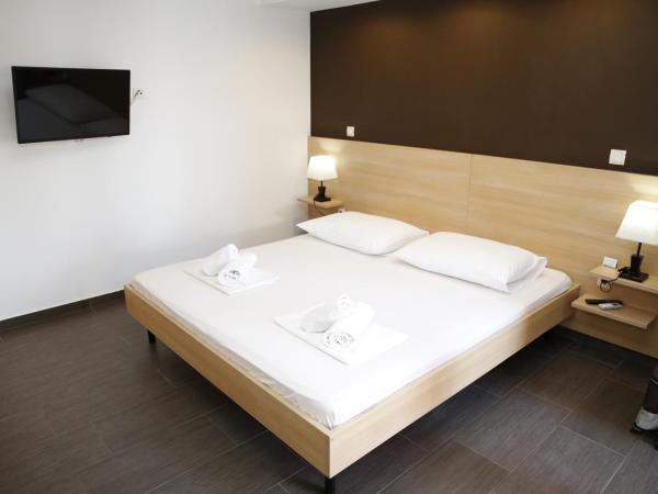 Guest House Lorenta : photo 8 de la chambre studio avec balcon 