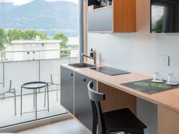Riva Rooms & Studios - Check-In 24hr : photo 3 de la chambre studio with lake view and balcony