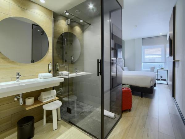 Hotel Bed4U Bilbao : photo 4 de la chambre chambre double ou lits jumeaux