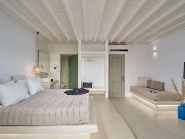 Paolas Τown Boutique Hotel : photo 2 de la chambre chambre double supérieure - vue sur piscine