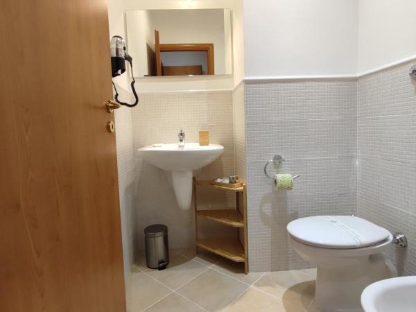 Nell'Azzurro : photo 7 de la chambre chambre double avec salle de bains privative