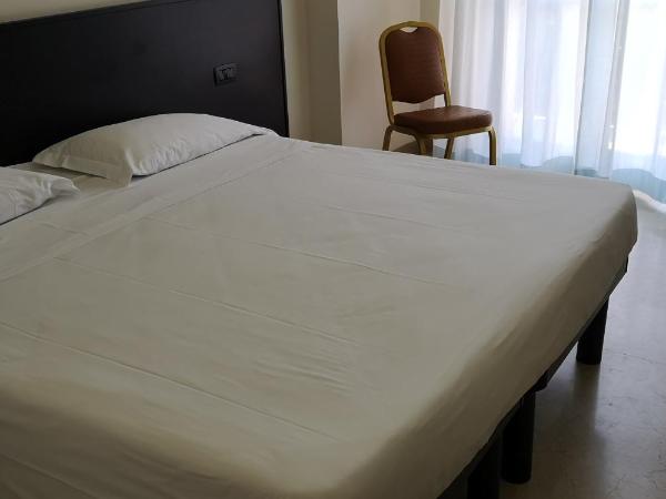 AUTO PARK Hotel : photo 10 de la chambre chambre double