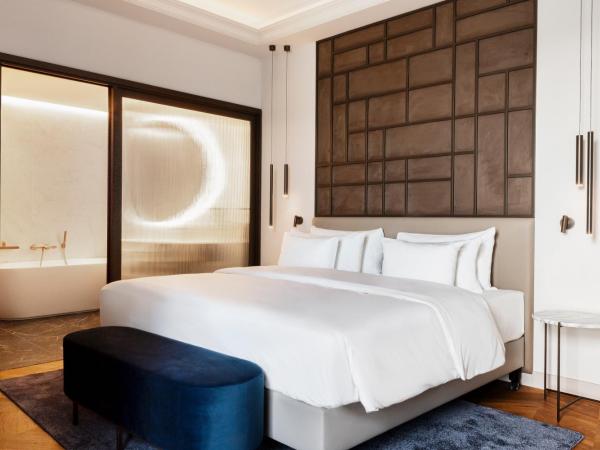 Radisson Collection Hotel, Magdalena Plaza Sevilla : photo 8 de la chambre suite présidentielle avec terrasse et bain à remous