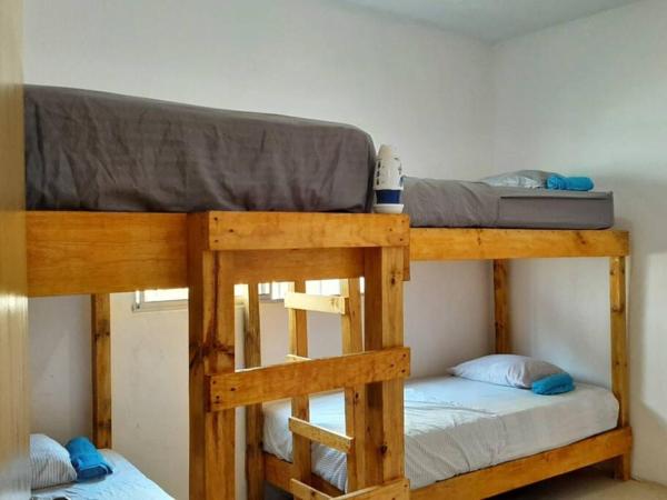 El Costeñito Hostal : photo 4 de la chambre chambre familiale avec salle de bains commune