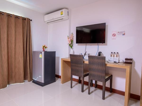 Huen Jao Ban Hotel : photo 6 de la chambre chambre triple deluxe