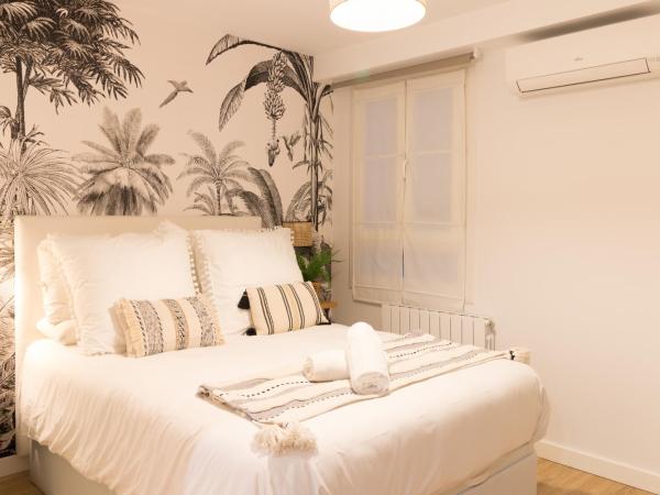 Bilbao Art Lodge Staynnapartments : photo 7 de la chambre chambre double