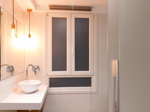 Bilbao Art Lodge Staynnapartments : photo 6 de la chambre chambre double standard