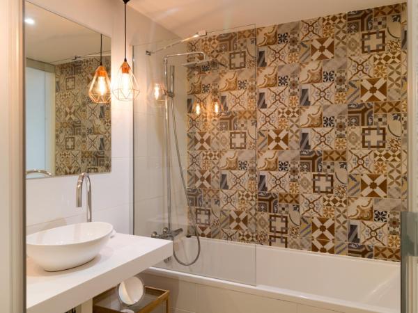 Bilbao Art Lodge Staynnapartments : photo 6 de la chambre chambre double