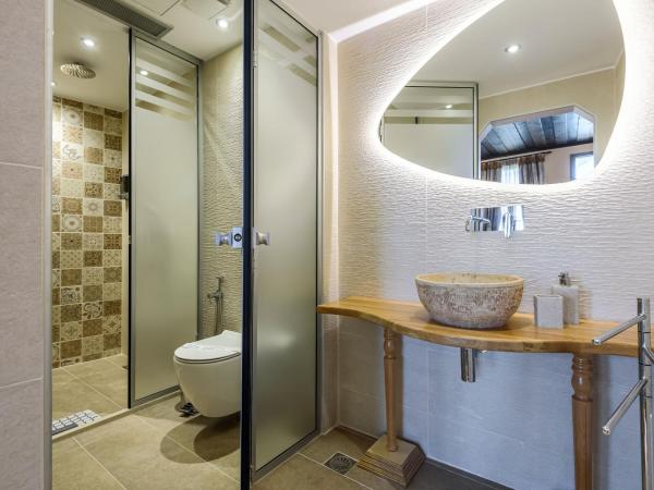 Belmondo Hotel : photo 2 de la chambre suite supérieure avec balcon et hammam - vue sur mer