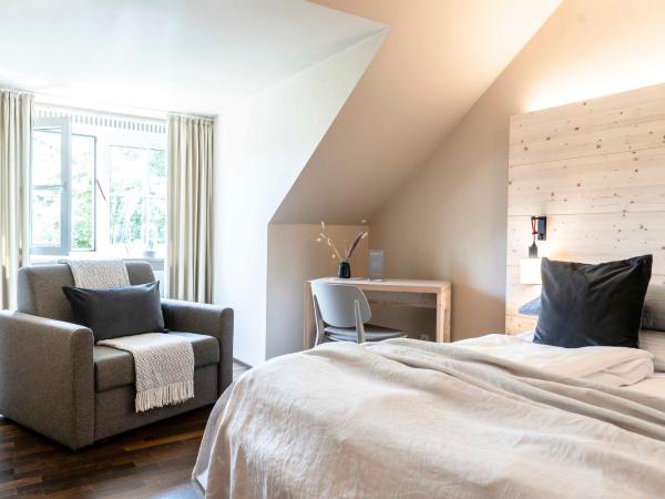 Feldmochinger Hof : photo 4 de la chambre chambre double deluxe (2 adultes + 1 enfant)