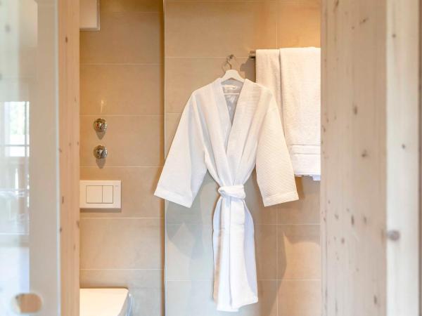 Feldmochinger Hof : photo 8 de la chambre suite avec balcon