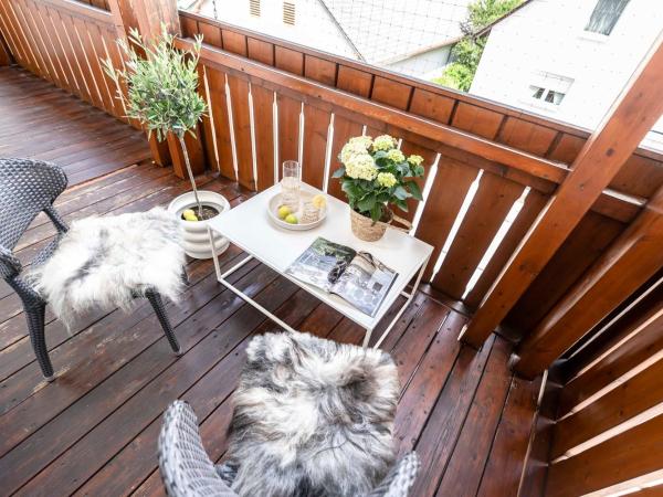 Feldmochinger Hof : photo 9 de la chambre suite avec balcon