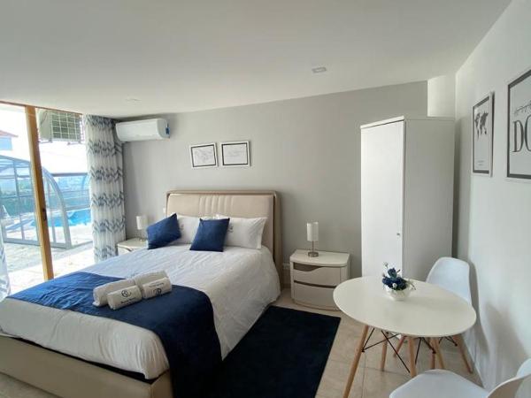 Buarcos Luxury Guest house : photo 1 de la chambre suite - vue sur piscine 