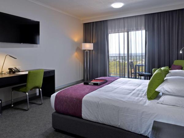 Rydges Palmerston - Darwin : photo 2 de la chambre chambre lit king-size supérieure avec balcon