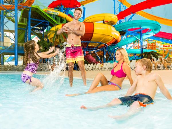 Skyline Hotel & Waterpark : photo 3 de la chambre suite familiale deluxe avec lits superposés - 4 entrées au parc aquatique incluses