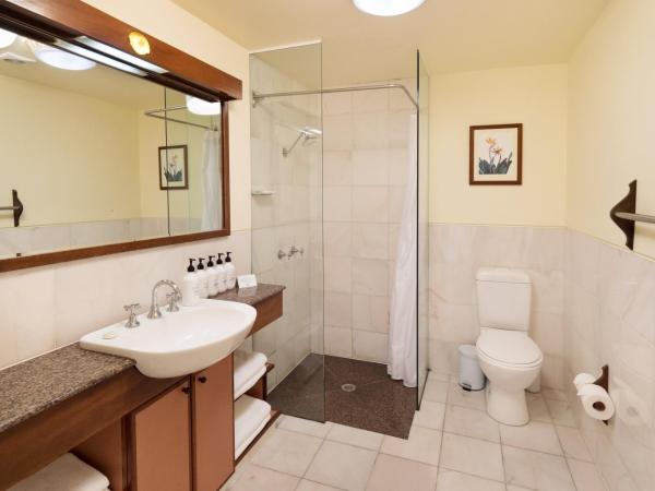 Beach Hotel Resort : photo 4 de la chambre suite lit king-size classique - côté piscine