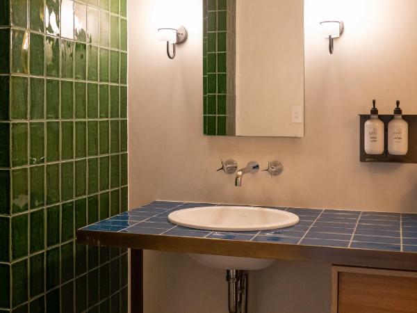 Beach Hotel Resort : photo 5 de la chambre suite supérieure - côté piscine