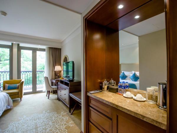 Shanghai Fenyang Garden Boutique Hotel : photo 2 de la chambre chambre double avec balcon