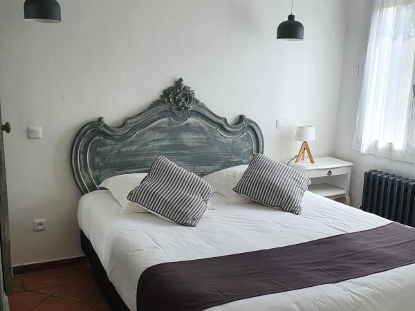 The Originals Boutique, Clair Hôtel, Martigues : photo 5 de la chambre chambre familiale quadruple