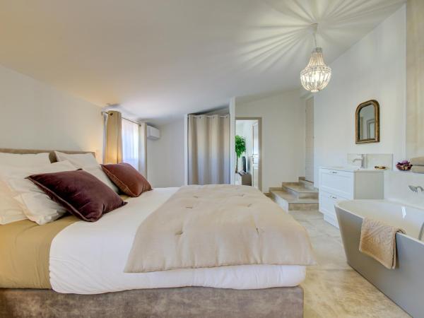 Domaine Le Courti - Adult only : photo 2 de la chambre suite junior