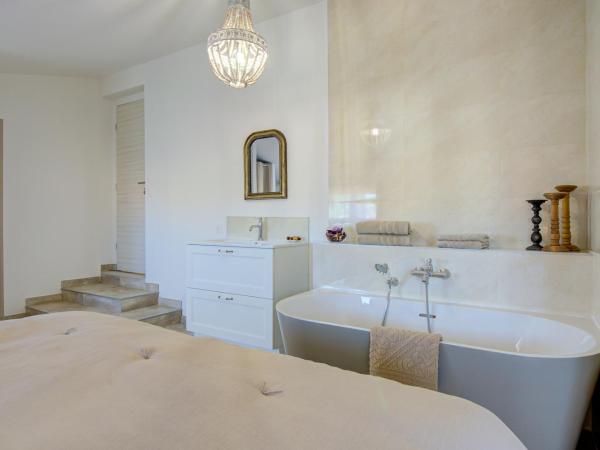 Domaine Le Courti - Adult only : photo 1 de la chambre suite junior