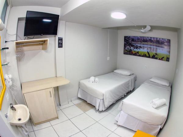Esquina Batel - Hotel Econômico : photo 1 de la chambre chambre lits jumeaux Économique