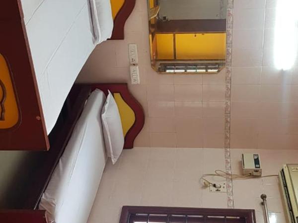 Charminar Residency : photo 1 de la chambre chambre triple deluxe