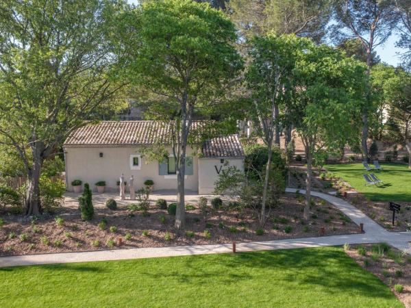 Le Vallon de Valrugues & Spa : photo 2 de la chambre suite avec jacuzzi