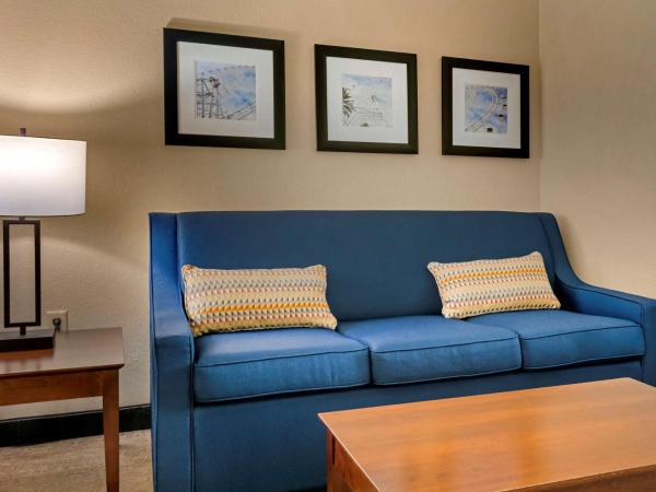 Comfort Suites Near Universal Orlando Resort : photo 2 de la chambre chambre 2 lits queen-size - accessible aux personnes à mobilité réduite - non-fumeurs