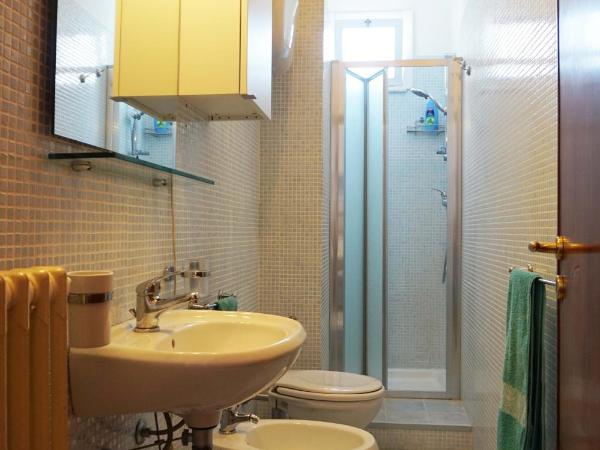 B&B Piazza 300mila : photo 2 de la chambre petite chambre double