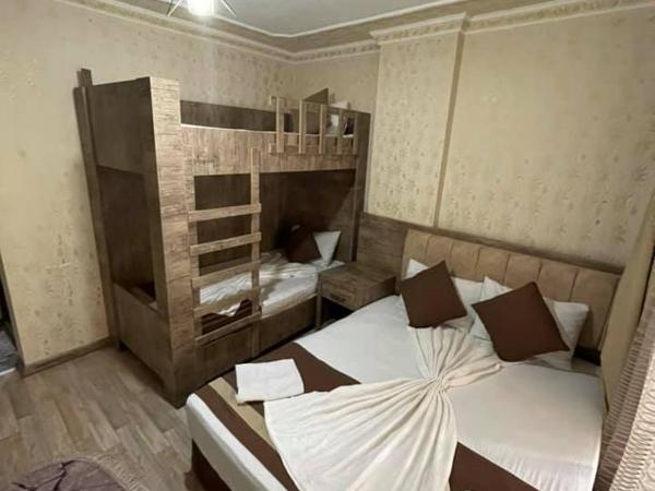 Özgür Hotel : photo 1 de la chambre chambre quadruple standard