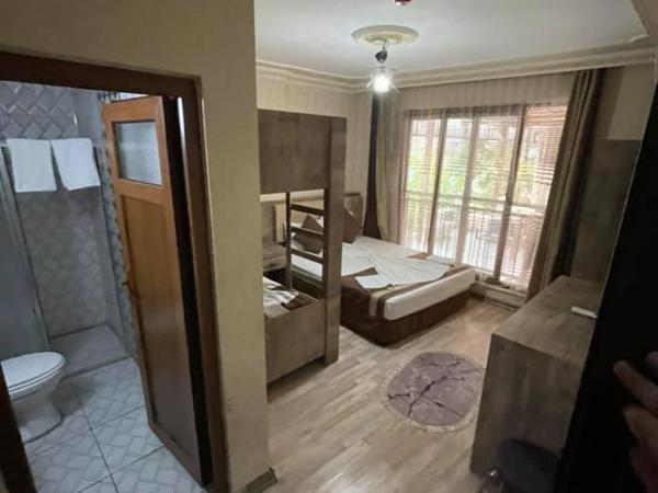 Özgür Hotel : photo 2 de la chambre chambre quadruple standard