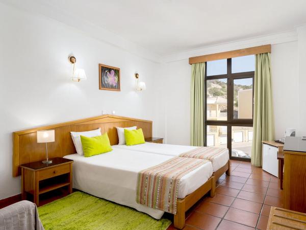 Colina do Mar : photo 7 de la chambre chambre double ou lits jumeaux standard