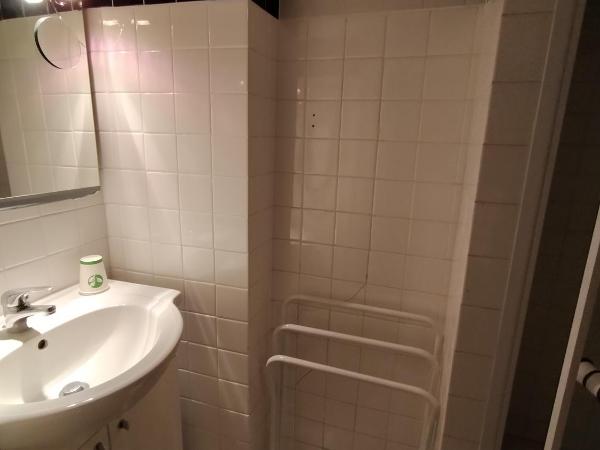 Hotel de Savoie : photo 6 de la chambre chambre double – vue sur cour