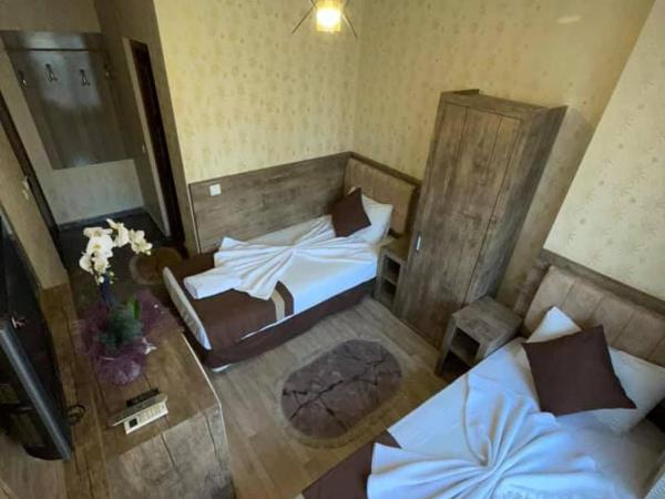 Özgür Hotel : photo 9 de la chambre chambre double avec salle de bains privative