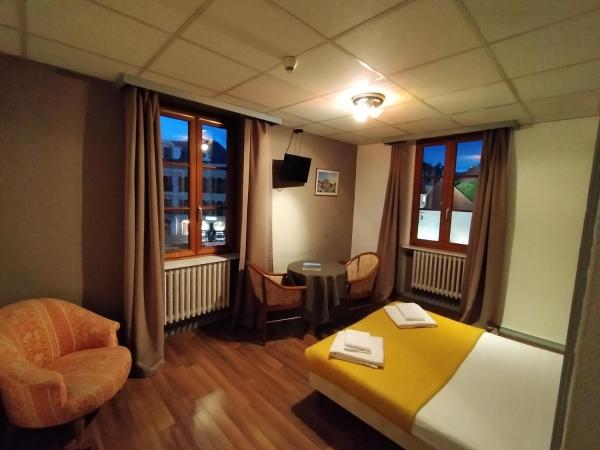 Hotel de Savoie : photo 1 de la chambre chambre double - vue sur canal