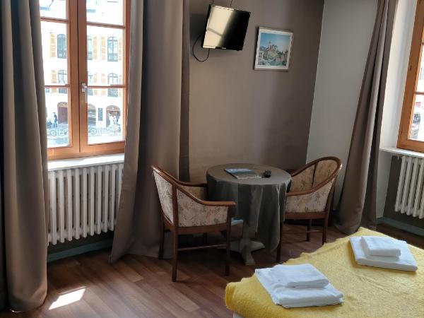 Hotel de Savoie : photo 2 de la chambre chambre quadruple - vue sur canal