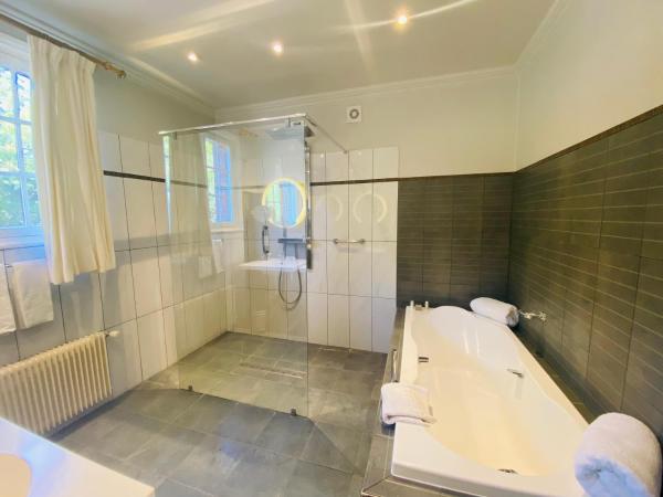 Le Manoir des Impressionnistes - Bord de Mer : photo 2 de la chambre chambre double deluxe - vue sur mer