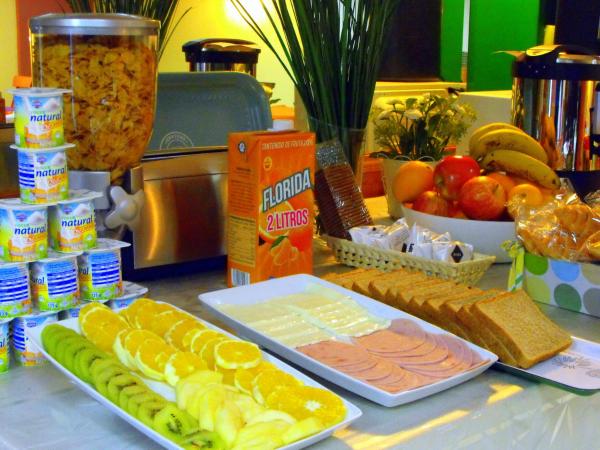 Hostal Santa Catalina : photo 4 de la chambre chambre double