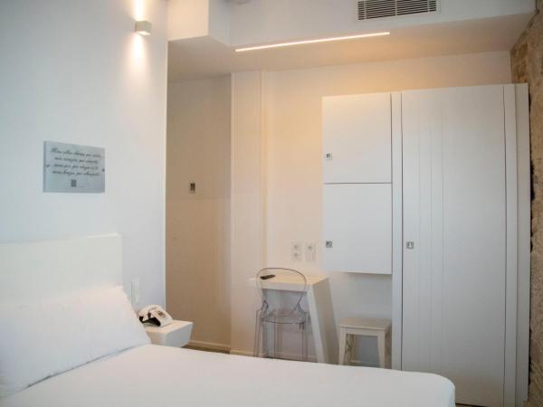 Hotel Alda San Bieito : photo 9 de la chambre chambre triple