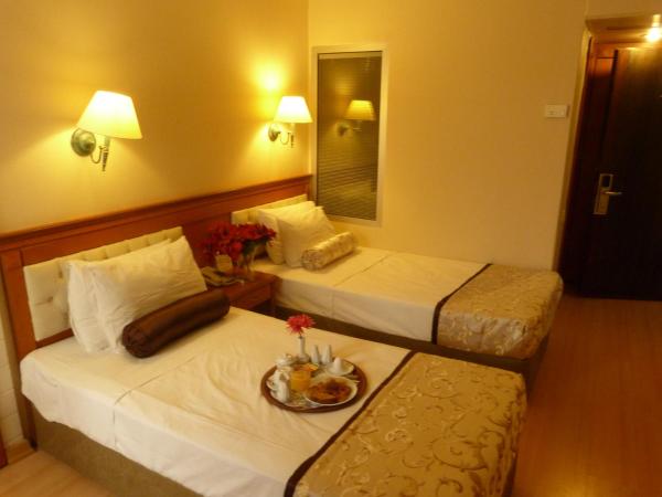 Prestige Hotel Old City : photo 9 de la chambre chambre familiale communicante