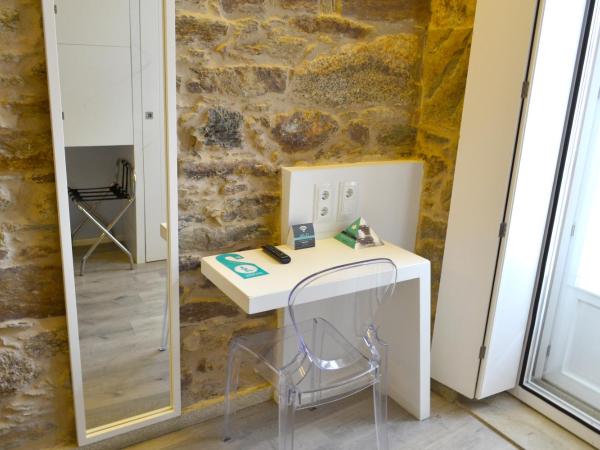 Hotel Alda San Bieito : photo 5 de la chambre chambre double avec balcon