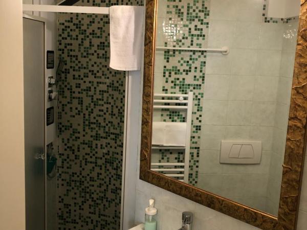 Ai Savoia B&B - Guest House : photo 3 de la chambre chambre double de luxe - annexe