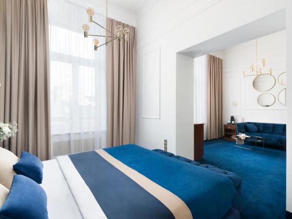 IBB Hotel Grand Hotel Lublin : photo 1 de la chambre suite junior avec balcon