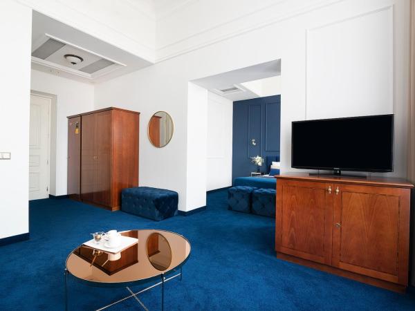 IBB Hotel Grand Hotel Lublin : photo 6 de la chambre suite junior avec balcon