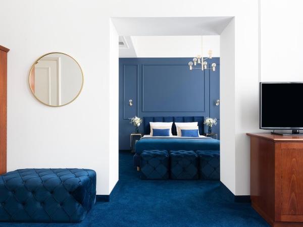 IBB Hotel Grand Hotel Lublin : photo 2 de la chambre suite junior avec balcon