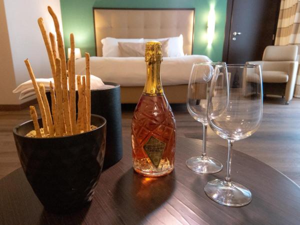 UNAHOTELS MH Matera : photo 4 de la chambre chambre double supérieure