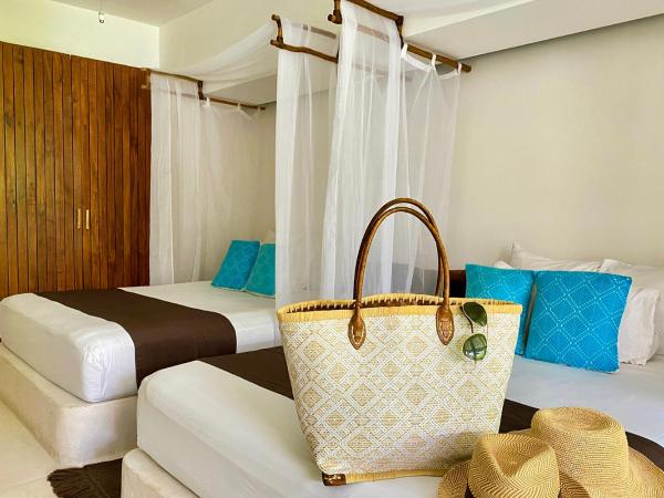 Cabanas Tulum- Beach Hotel & Spa : photo 6 de la chambre hébergement 2 lits queen-size - côté plage