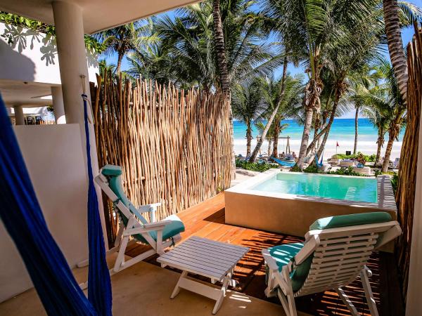 Cabanas Tulum- Beach Hotel & Spa : photo 9 de la chambre hébergement 2 lits queen-size - côté plage