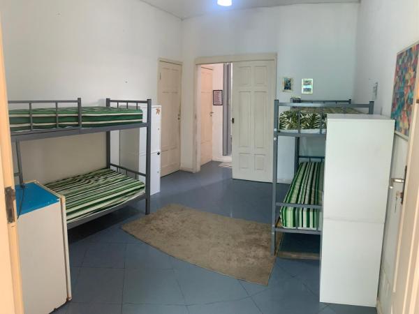 Porto das Palmeiras Hostel : photo 1 de la chambre lit dans dortoir pour femmes de 6 lits